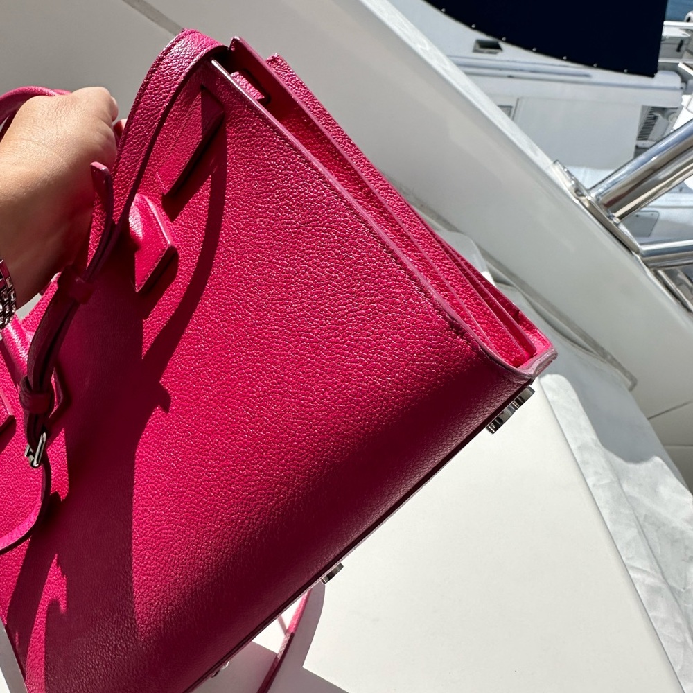 YSL nano sac du jour handbag in hot pink. - Picture 16 of 17